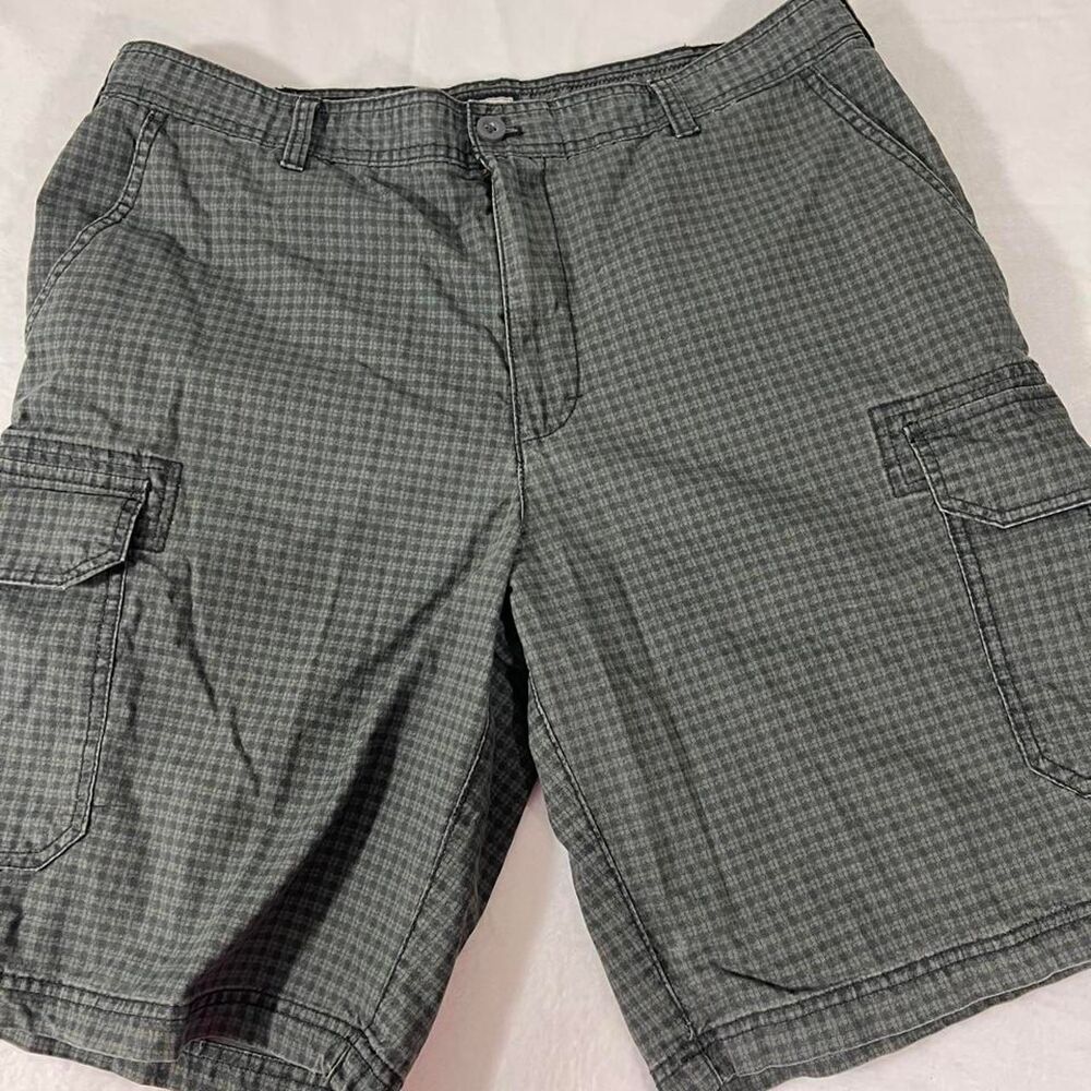 Men’s Izod Cargo Shorts